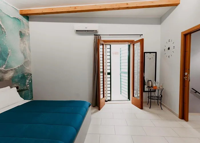 Dimora L'etual 3* Bari