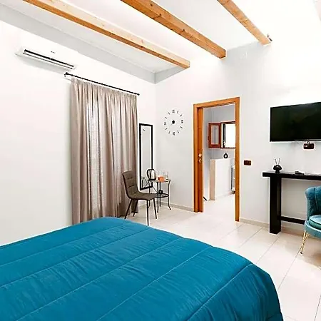Bed and breakfast Dimora L'etual 3*