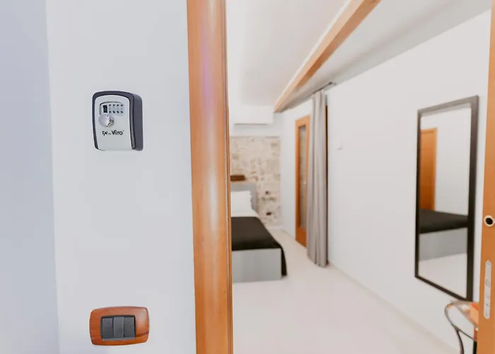 Dimora L'etual فندق مبيت وإفطار 3*