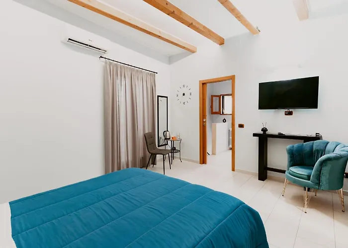 Dimora L'etual فندق مبيت وإفطار 3*