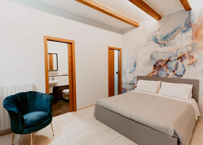 Dimora L'etual Bed & Breakfast 3*